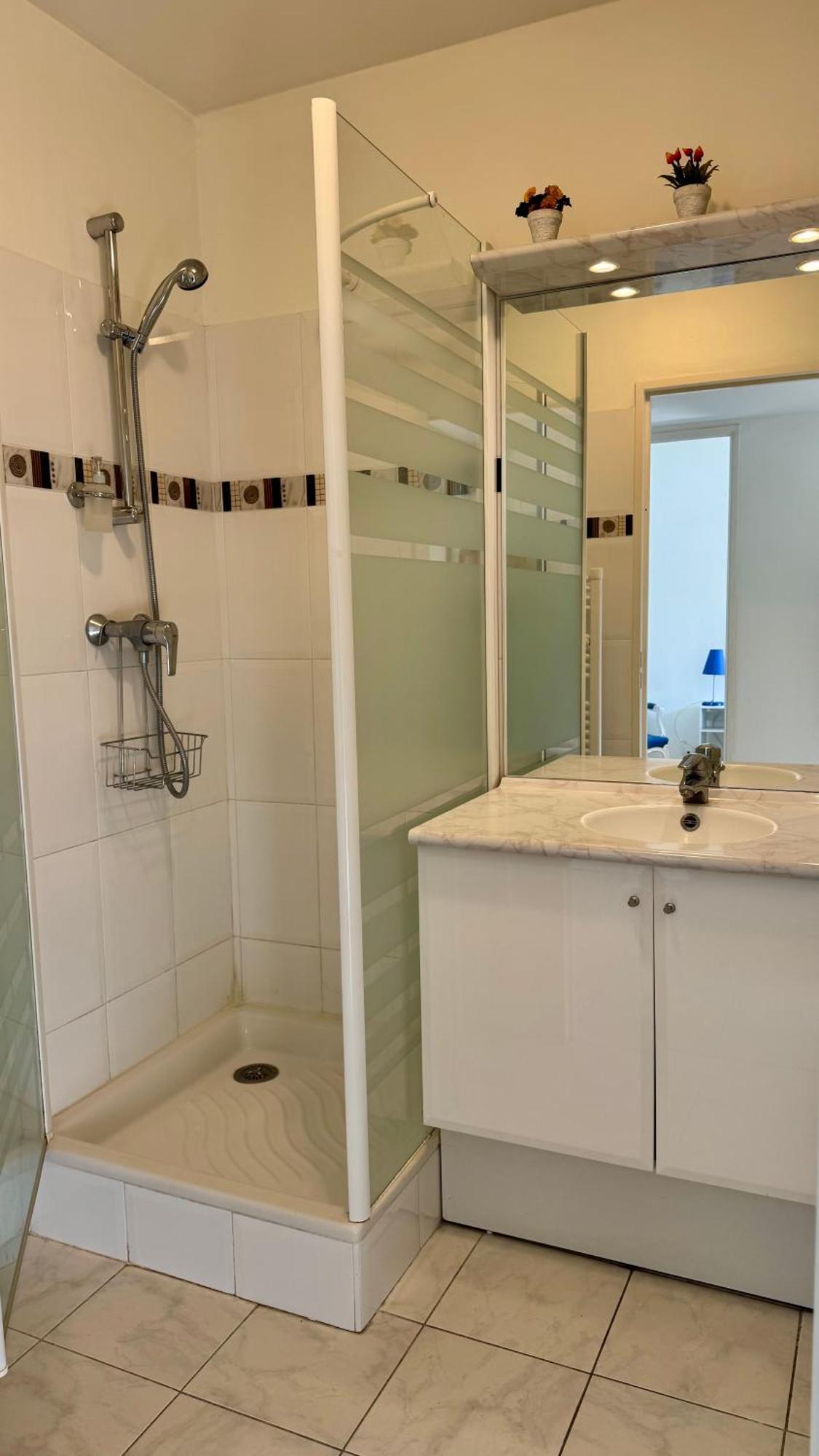 Spacious Luxury Apt, 12 Min Walk To Croisette Beach And Conf Centre Кан Екстериор снимка